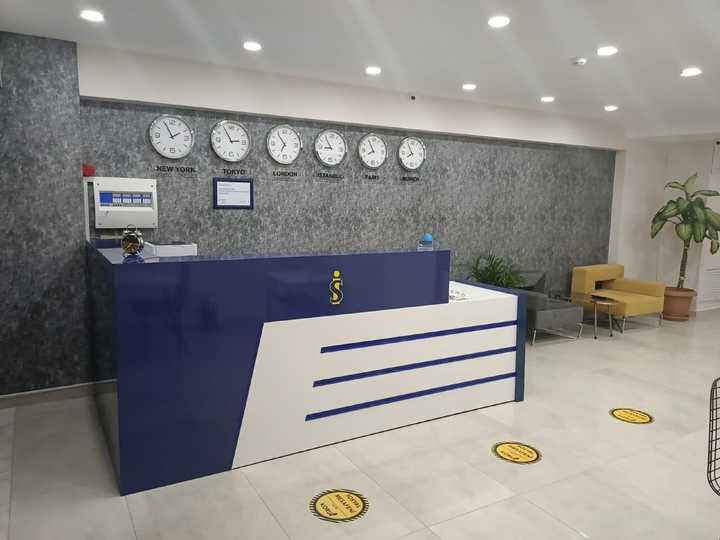 gallery image 0