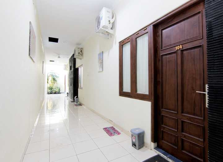 gallery image 0