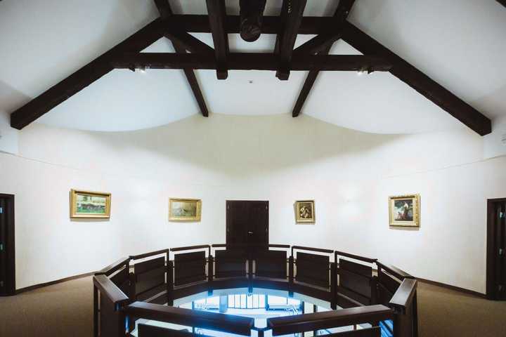 gallery image 11
