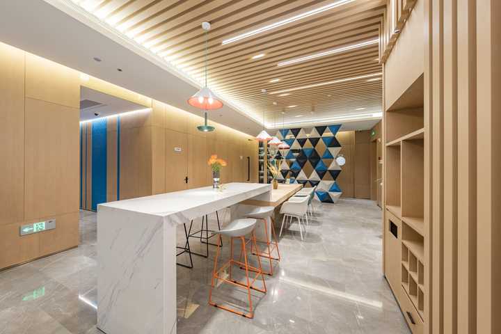 gallery image 15
