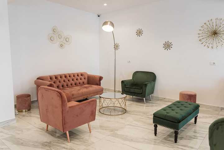 gallery image 0