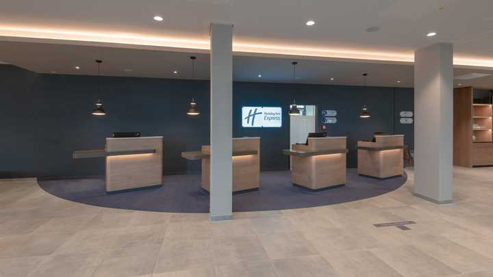 gallery image 0