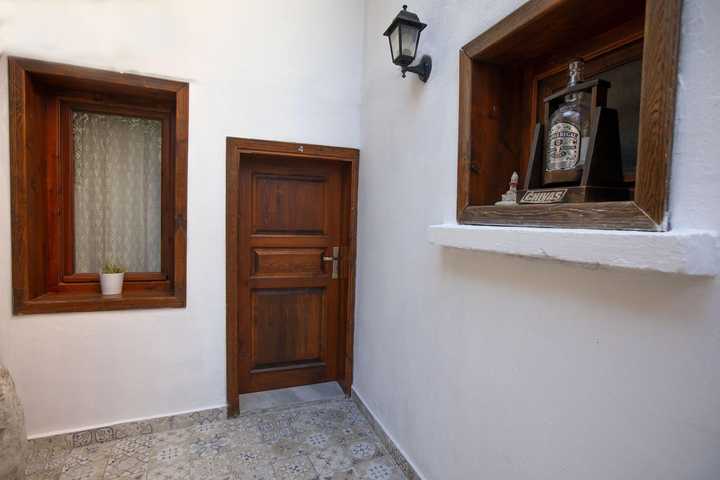 gallery image 10