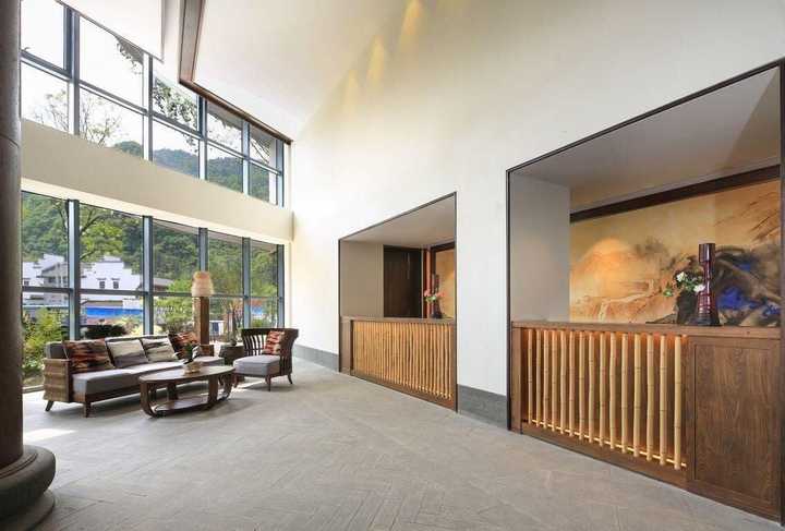 gallery image 13