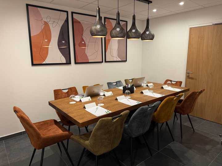 gallery image 9