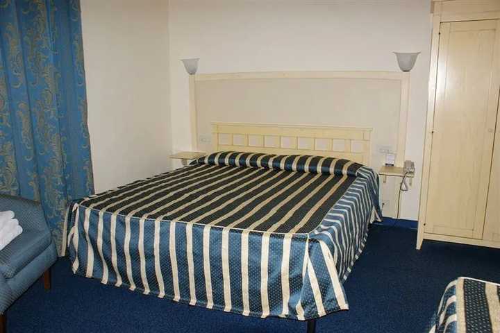gallery image 0