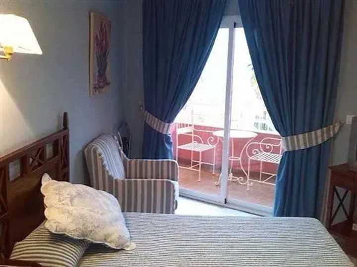 gallery image 13