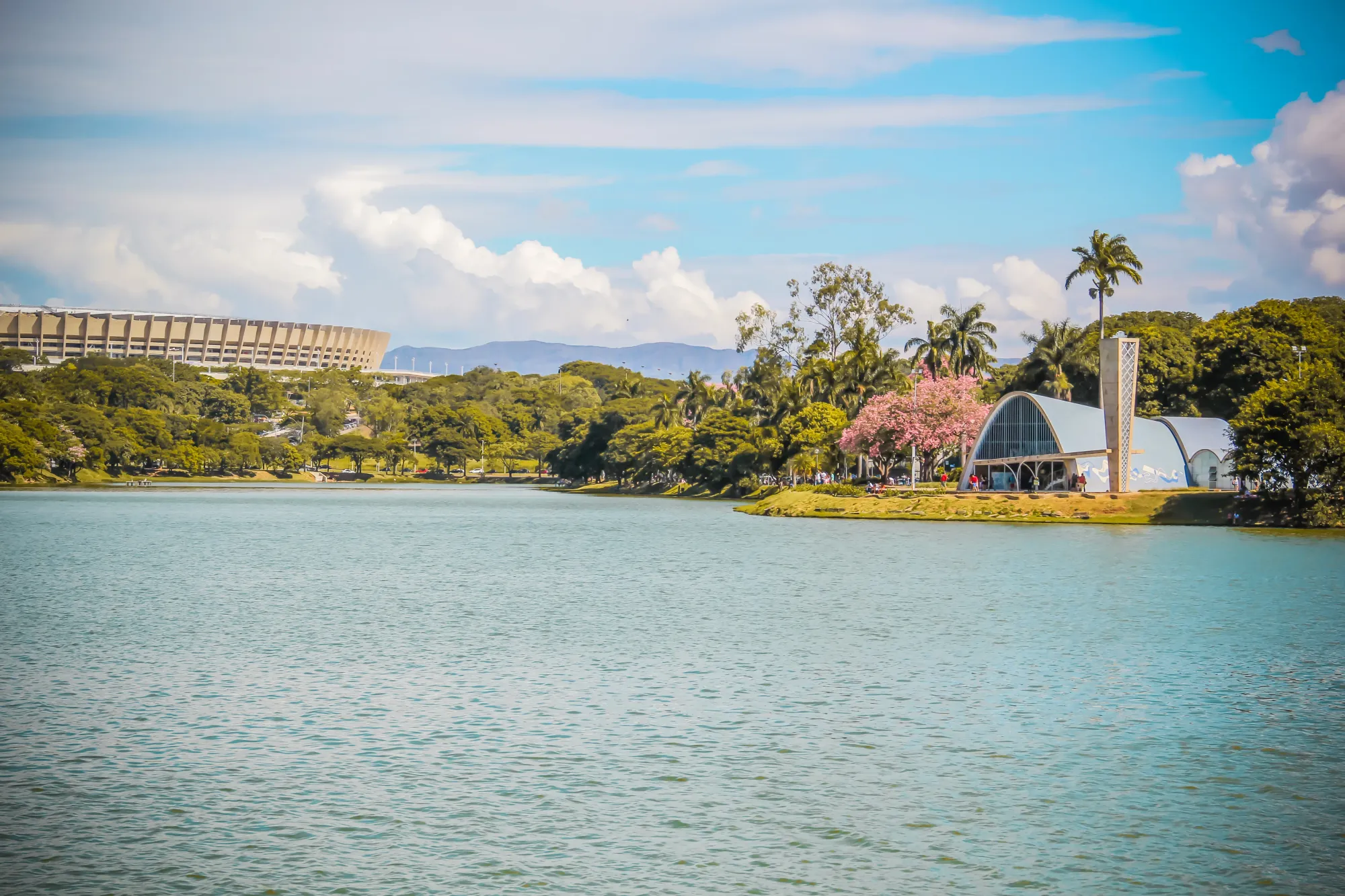 File:Olhar sobre a Lagoa da Pampulha.jpg - Wikimedia Commons