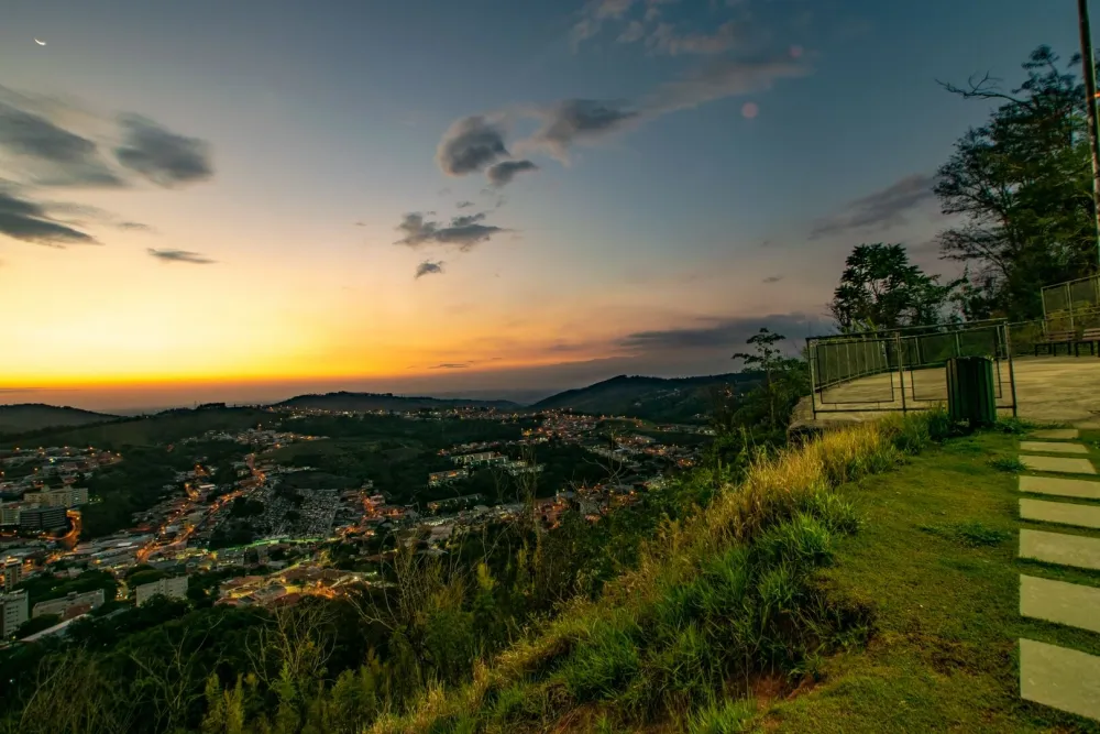 O que fazer em Serra Negra: Um guia polêmico para amar (ou odiar) a Cidade Saúde - Karta.com