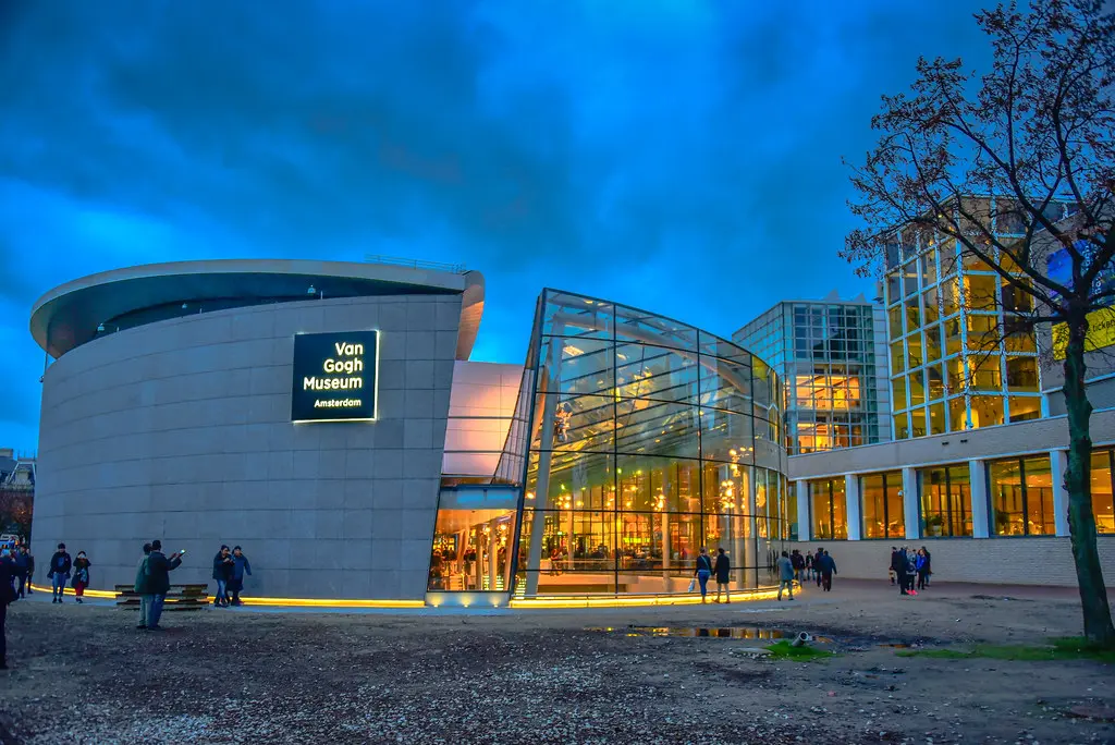 Van Gogh Museum Amsterdam Netherlands at Night | Van Gogh Mu… | Flickr